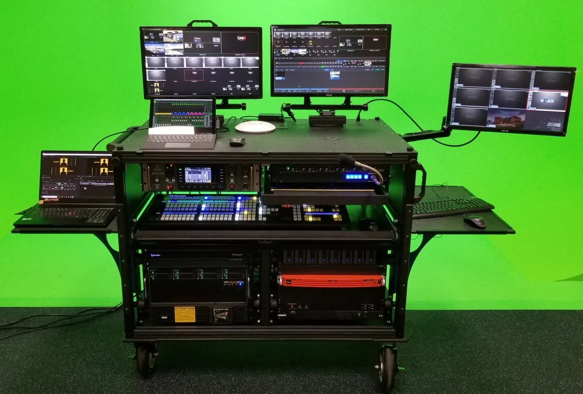 Dual-Bay Server System mobile system